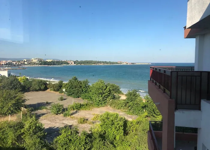 Апартамент Bela-alex *