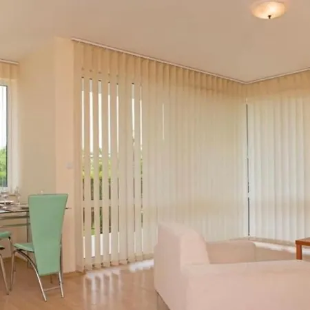 Bela-alex Appartement *