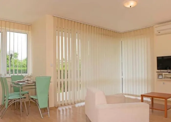 Bela-alex Lägenhet *